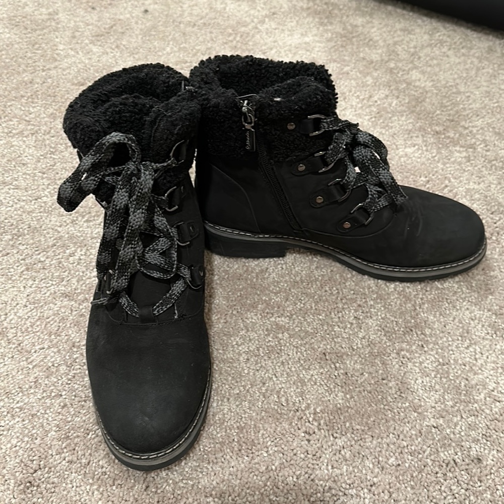 Blondo Sherpa lined winter booties